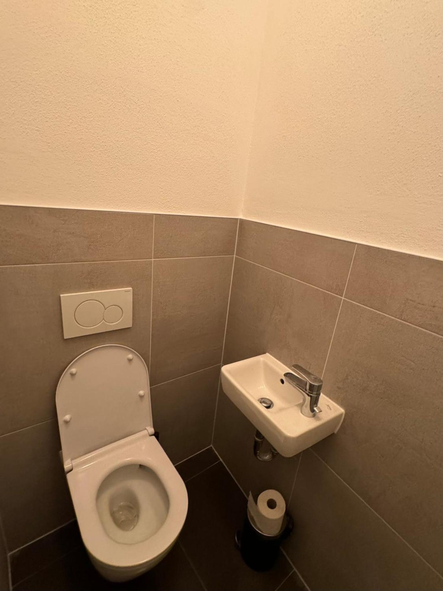 Zentrale Wohnung Mit Balkon Koblenz  Exteriör bild